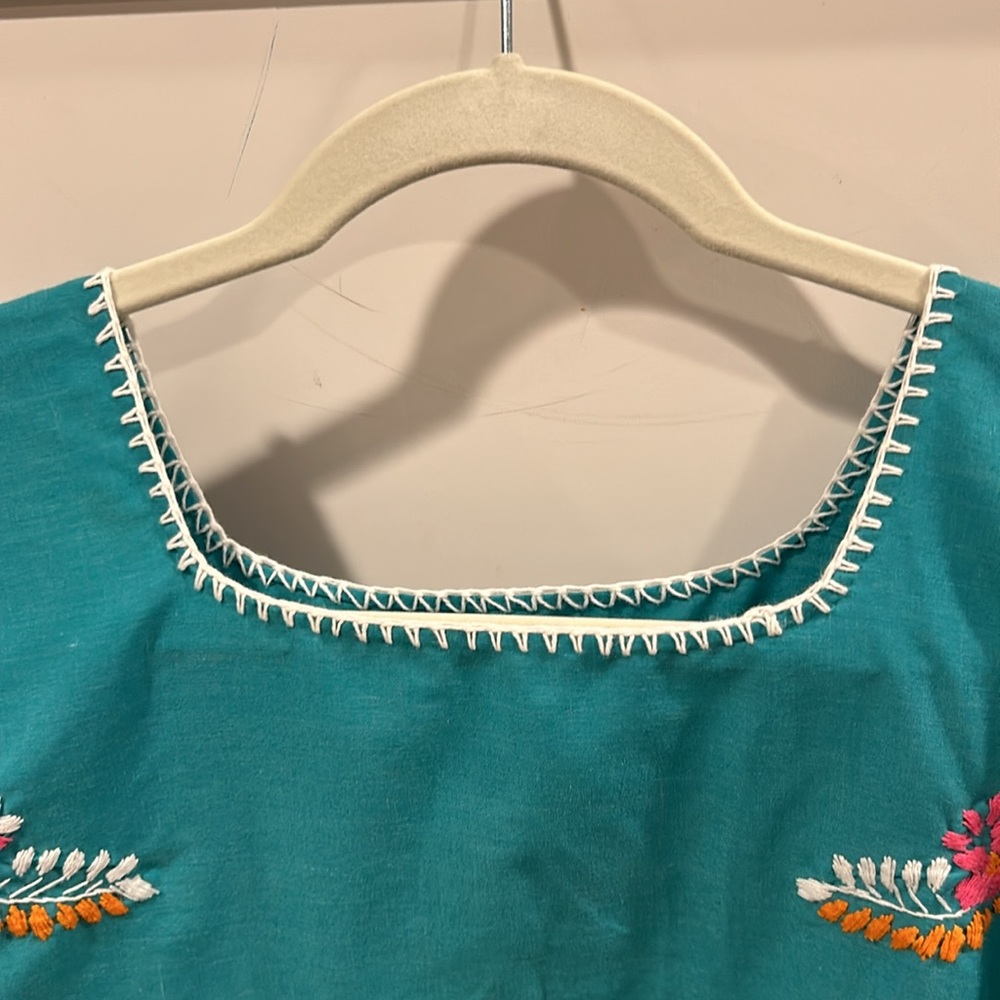 Homemade embroidered dress - Picture 15 of 16